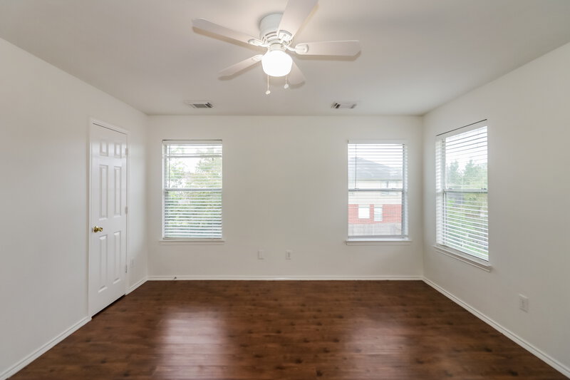 1,935/Mo, 16119 Chamomile Ct Houston, TX 77083 Main Bedroom View