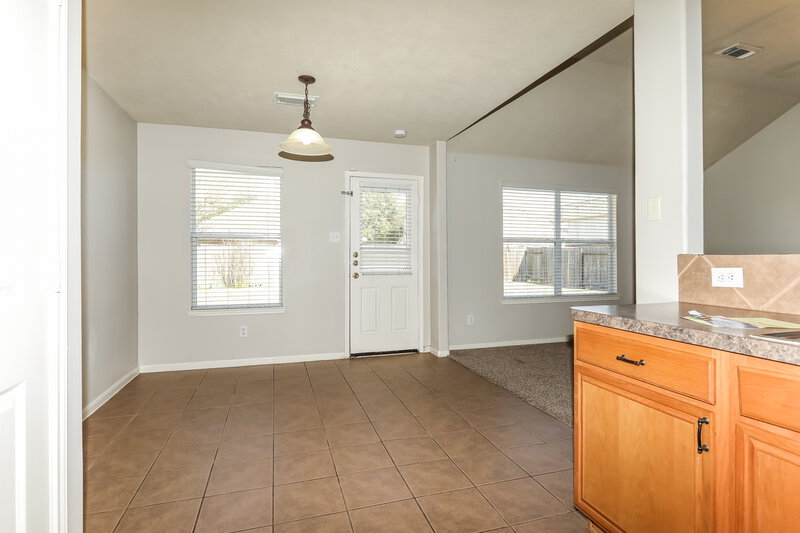 1,675/Mo, 25418 Barmby Dr Tomball, TX 77375 Dining Room View
