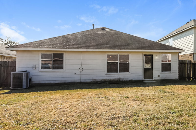 1,675/Mo, 25418 Barmby Dr Tomball, TX 77375 Rear View
