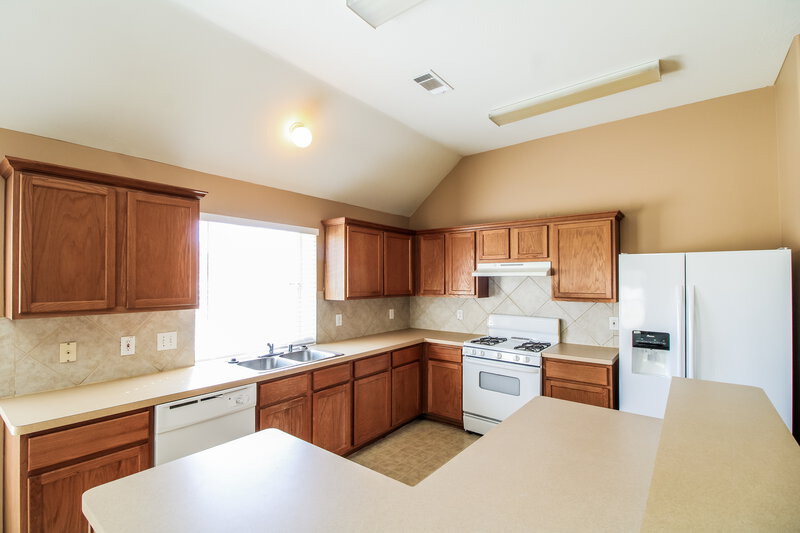 1,860/Mo, 21502 Broadstone Dr Katy, TX 77449 Kitchen View