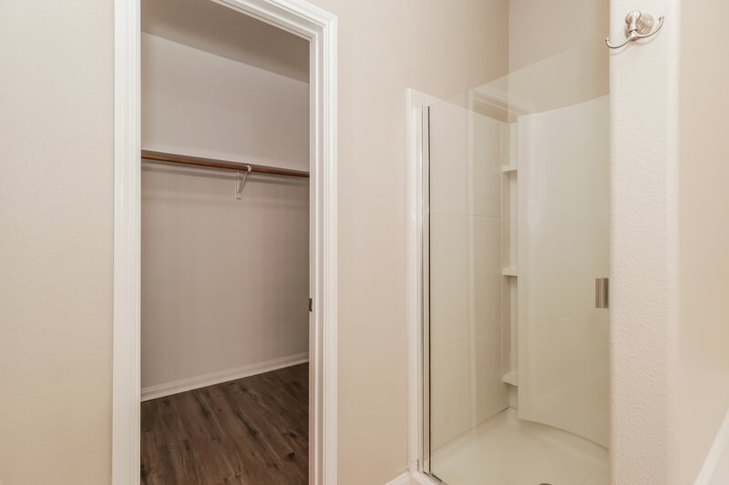 1,990/Mo, 31003 E Lost Creek Blvd Magnolia, TX 77355 Main Bathroom View 2