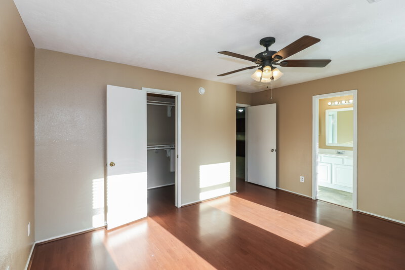 1,610/Mo, 20515 Fairworth Place Ln Cypress, TX 77433 Main Bedroom View