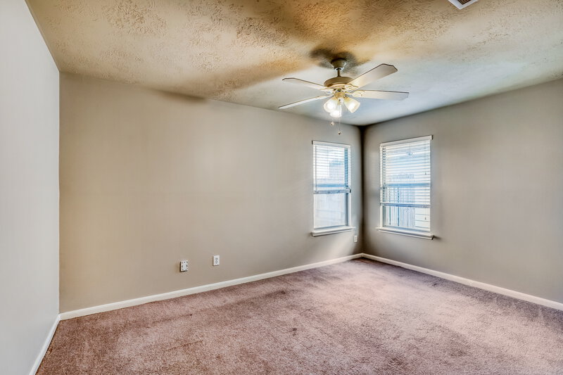 1,770/Mo, 13118 Kingston Point Ln Houston, TX 77047 Main Bedroom View