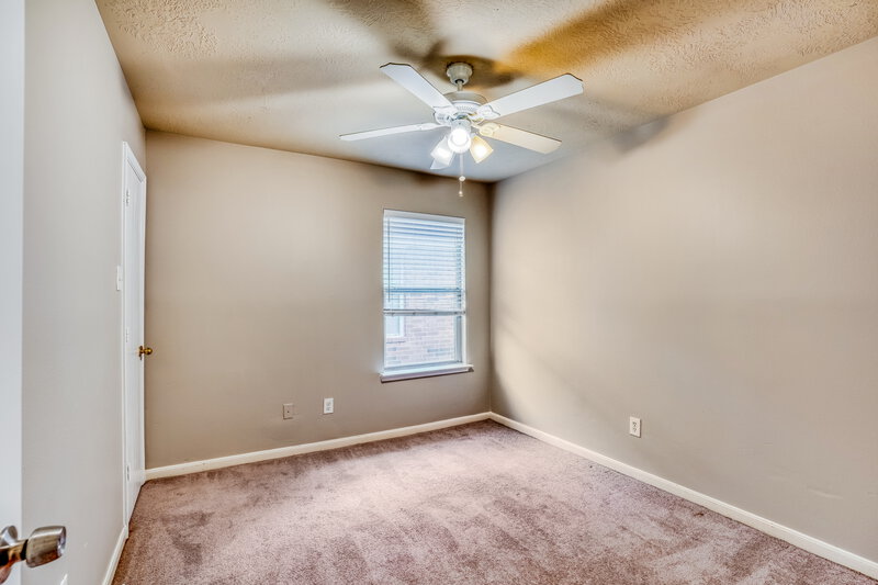 1,770/Mo, 13118 Kingston Point Ln Houston, TX 77047 Bedroom View