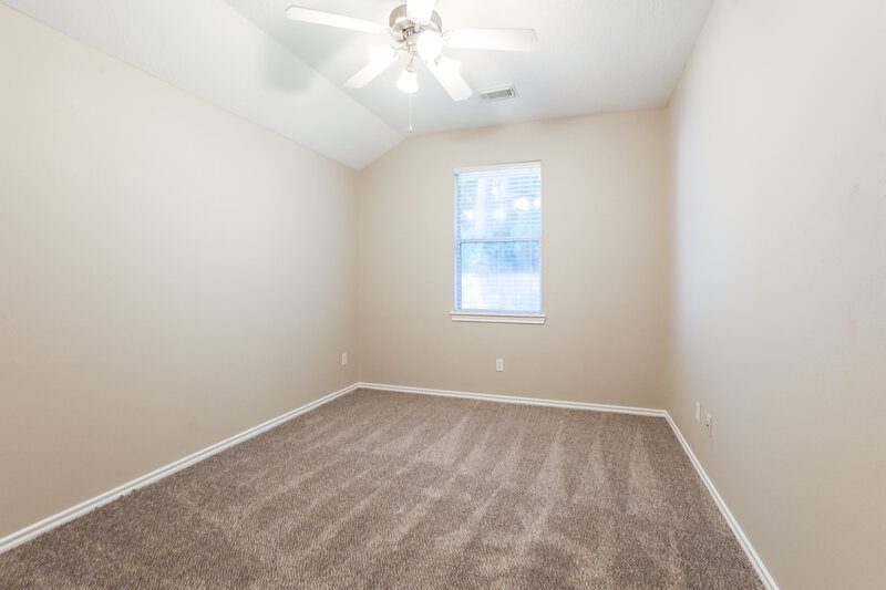 1,840/Mo, 17918 Yukon Pass Dr Humble, TX 77346 Bedroom View 2