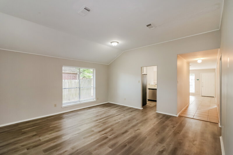 1,920/Mo, 1034 Canterbury Dr Pearland, TX 77584 Dining Room View