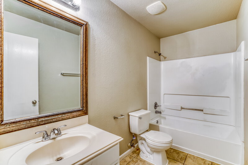 1,910/Mo, 20639 Tealbrook Dr Cypress, TX 77433 Bathroom View