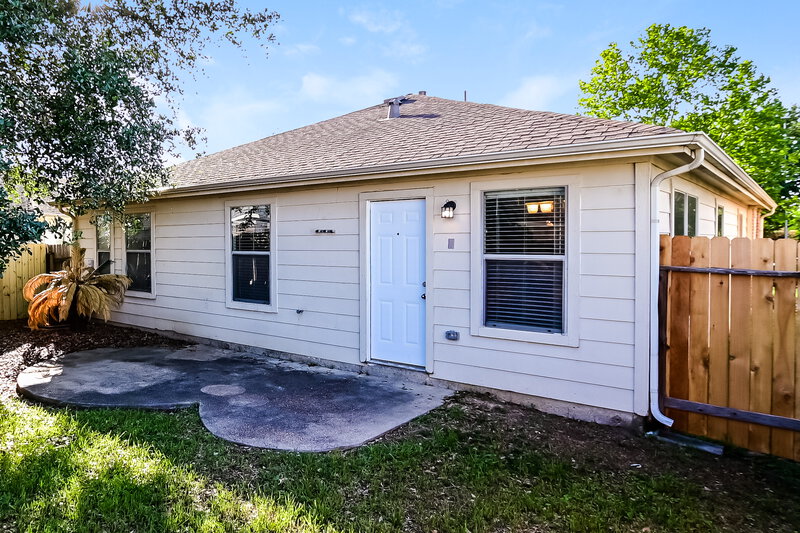 1,800/Mo, 20639 Tealbrook Dr Cypress, TX 77433 Rear View