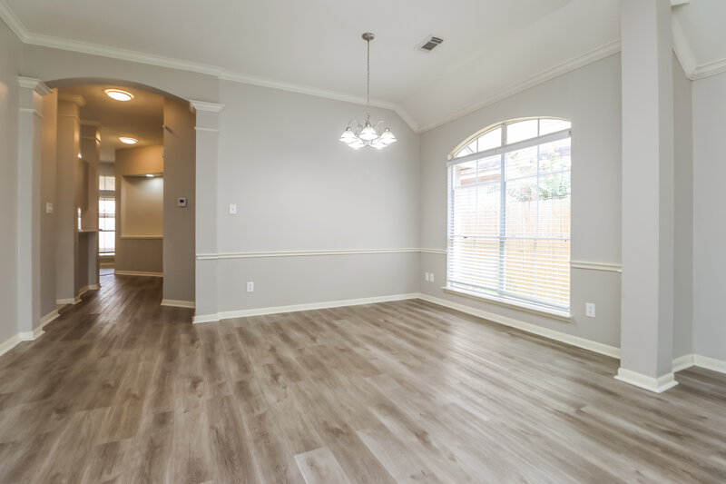 2,120/Mo, 8310 E Copper Lakes Dr Houston, TX 77095 Dining Room View