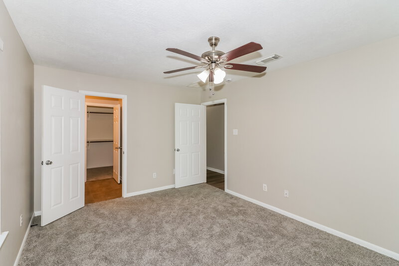 1,640/Mo, 1014 Vera Cruz Dr Rosenberg, TX 77471 Main Bedroom View 2