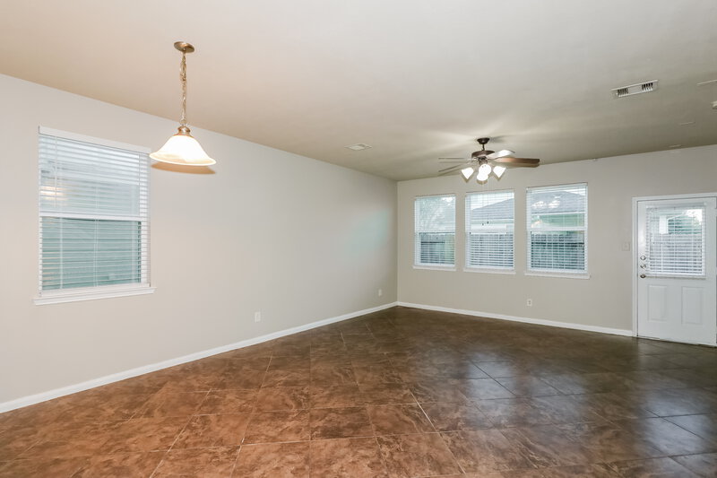 2,430/Mo, 19542 Otter Trail Ct Katy, TX 77449 Living Room View