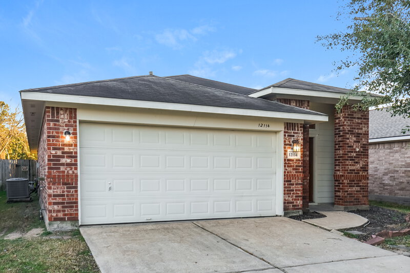 1,735/Mo, 12114 English Brook Cir Humble, TX 77346 Front View