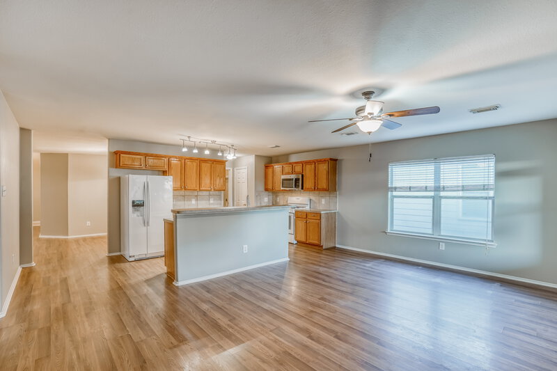 1,735/Mo, 12114 English Brook Cir Humble, TX 77346 Living Room View 2