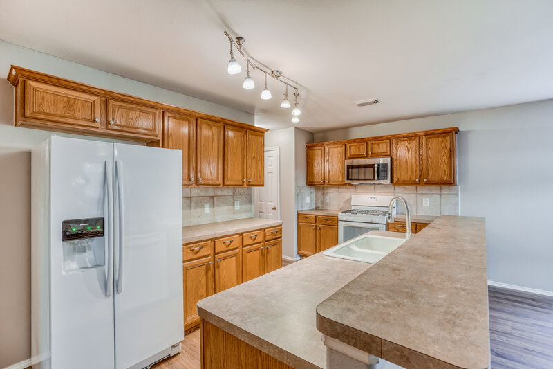 1,735/Mo, 12114 English Brook Cir Humble, TX 77346 Kitchen View