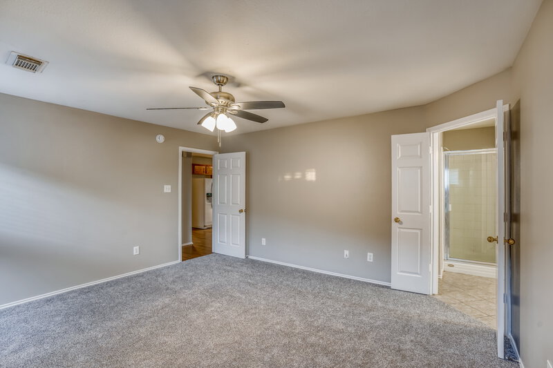 1,735/Mo, 12114 English Brook Cir Humble, TX 77346 Main Bedroom View 2