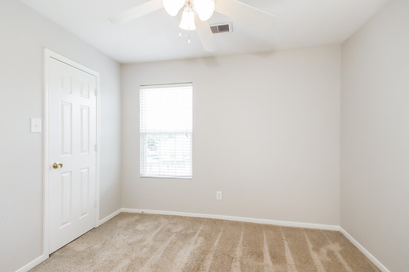 2,435/Mo, 9812 Hyacinth Way Conroe, TX 77385 Bedroom View