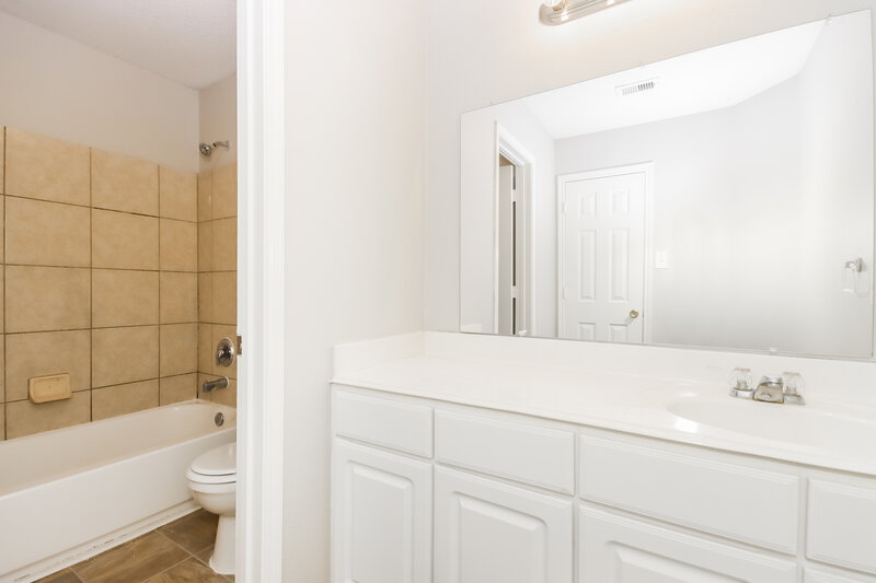 2,435/Mo, 9812 Hyacinth Way Conroe, TX 77385 Bathroom View