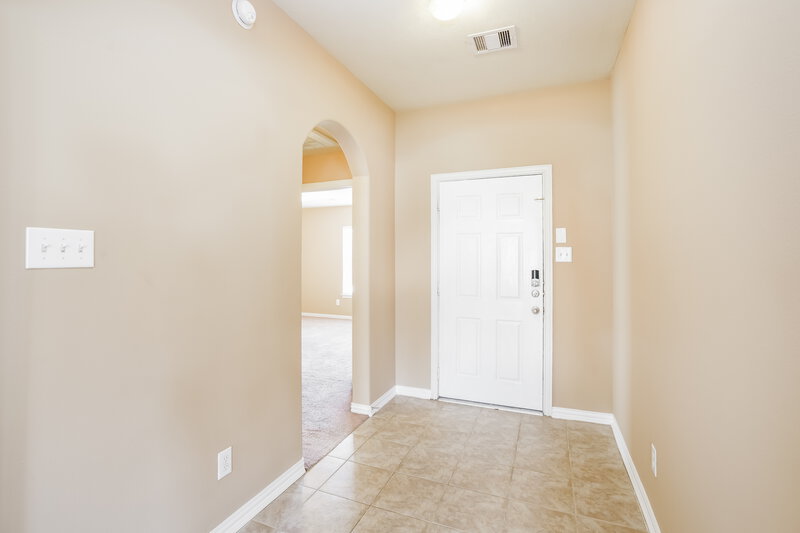 2,015/Mo, 19615 Buckland Park Dr Katy, TX 77449 Foyer View