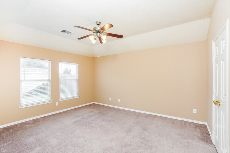 2,015/Mo, 19615 Buckland Park Dr Katy, TX 77449 Main Bedroom View