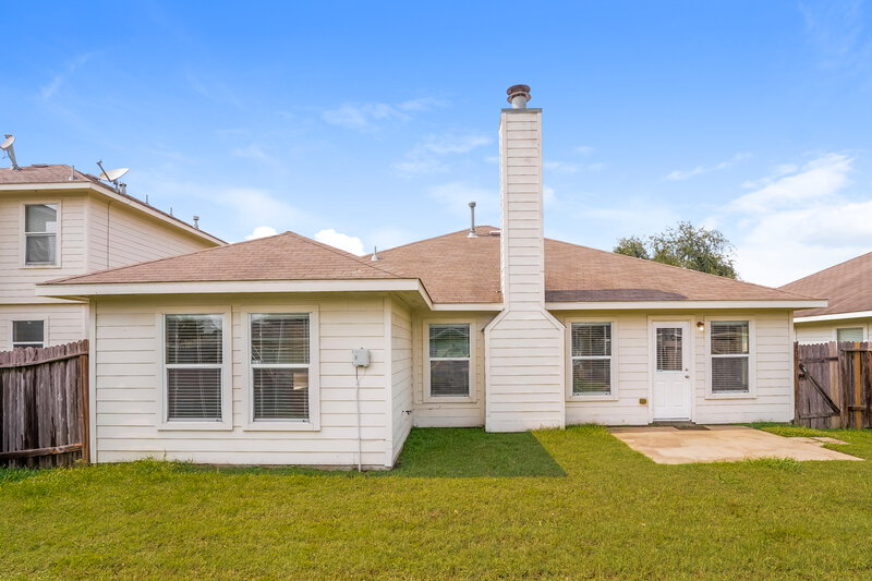 2,015/Mo, 19615 Buckland Park Dr Katy, TX 77449 Rear View