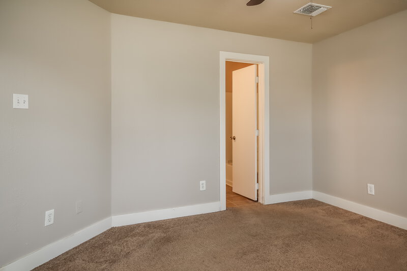 1,750/Mo, 7431 Leightonfield Ct Cypress, TX 77433 Main Bedroom View 2