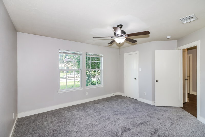 1,765/Mo, 7431 Leightonfield Ct Cypress, TX 77433 Main Bedroom View