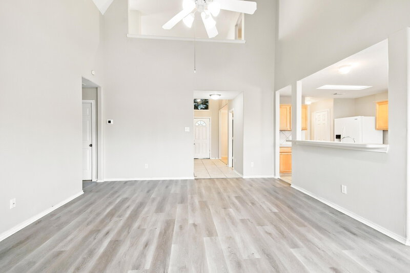 1,890/Mo, 6619 Rockwall Trail Dr Humble, TX 77346 Living Room View 2