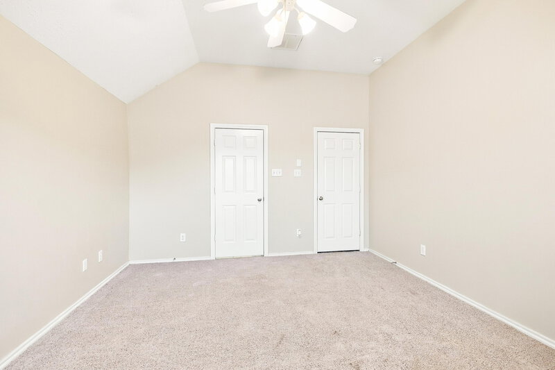 1,890/Mo, 6619 Rockwall Trail Dr Humble, TX 77346 Primary Bedroom View 2