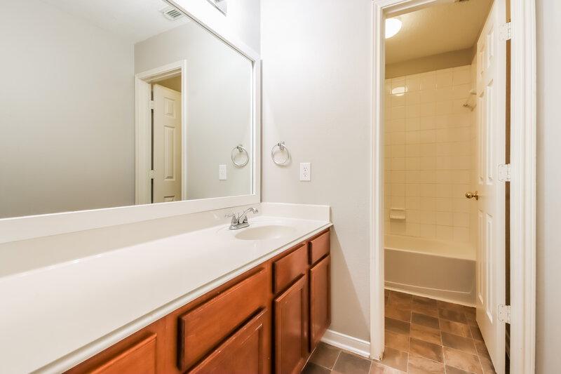 2,010/Mo, 21131 Field House Ct Humble, TX 77338 Bathroom View