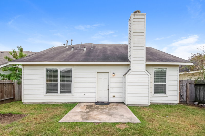 2,010/Mo, 21131 Field House Ct Humble, TX 77338 Rear View
