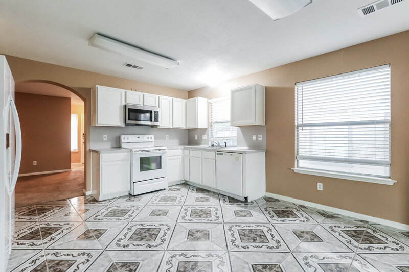 1,755/Mo, 11839 Rolling Stream Dr Tomball, TX 77375 Kitchen View