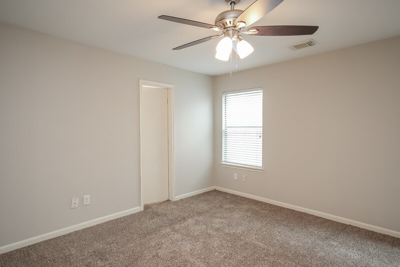 2,280/Mo, 15523 Bartlett Pear Ct Houston, TX 77049 Bedroom View 3