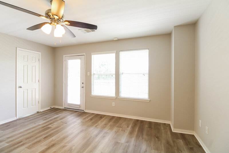 1,865/Mo, 11823 Princess Garden Way Houston, TX 77047 Main Bedroom View