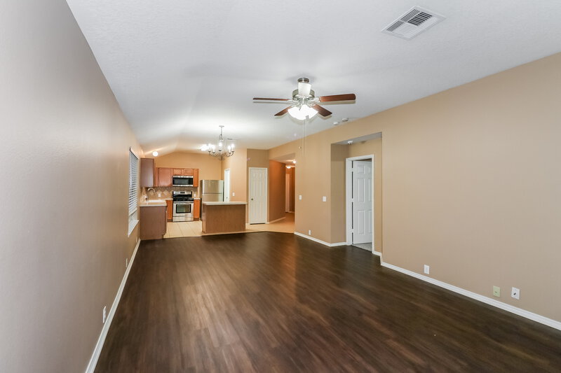 1,865/Mo, 5807 Baldwin Elm St Richmond, TX 77407 Living Room View 2