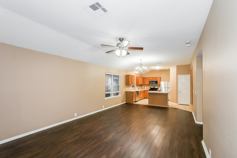 1,865/Mo, 5807 Baldwin Elm St Richmond, TX 77407 Living Room View 3