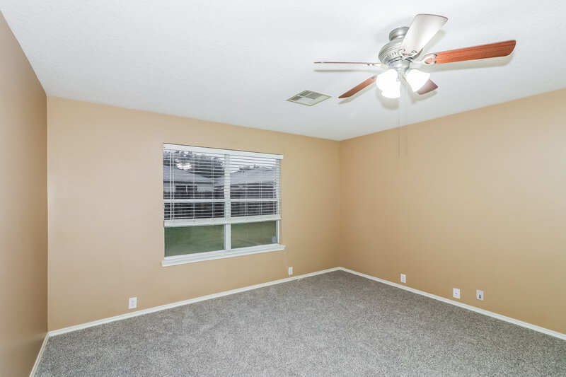 1,865/Mo, 5807 Baldwin Elm St Richmond, TX 77407 Main Bedroom View