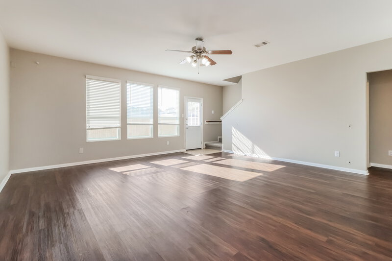 2,050/Mo, 17914 Seco Creek Ln Humble, TX 77396 Living Room View