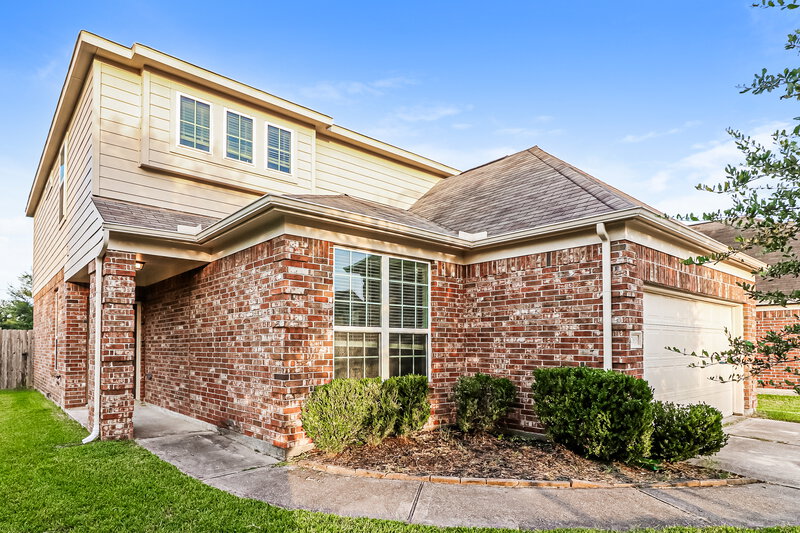 2,155/Mo, 17818 Aveleigh Ln Humble, TX 77396 Front View