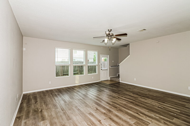 2,155/Mo, 17818 Aveleigh Ln Humble, TX 77396 Living Room View