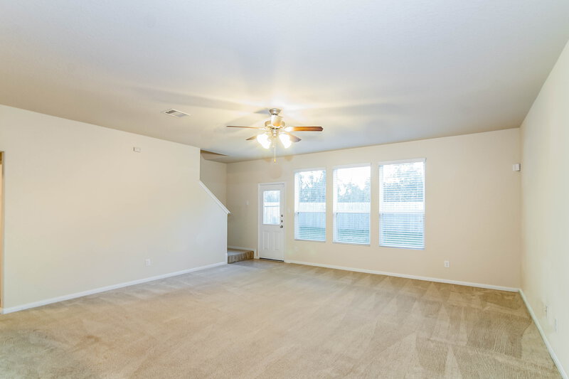 1,780/Mo, 10418 Fire Sage Dr Humble, TX 77396 Living Roomlarge View