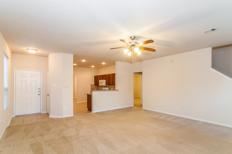 1,780/Mo, 10418 Fire Sage Dr Humble, TX 77396 Living Roomlarge View 2