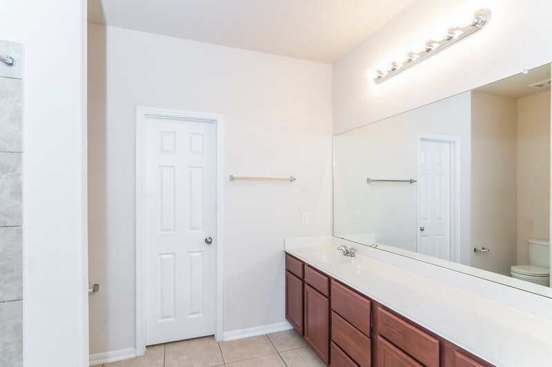 1,780/Mo, 10418 Fire Sage Dr Humble, TX 77396 Master Bathroomlarge View
