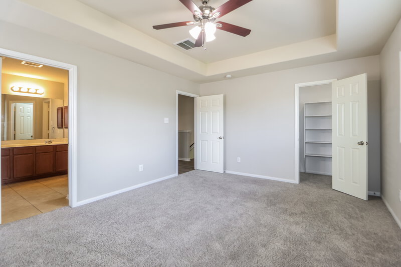 2,355/Mo, 10438 Fire Sage Dr Humble, TX 77396 Main Bedroom View 2