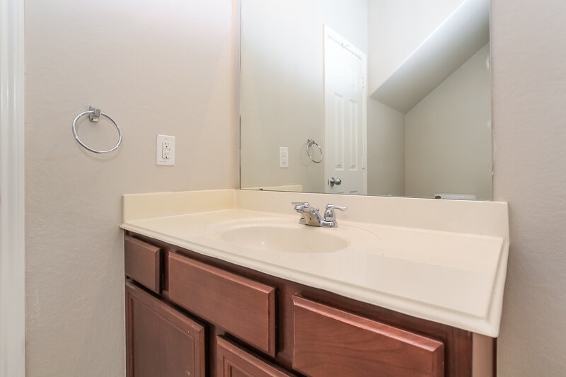 2,560/Mo, 17811 Prescott Green Cir Humble, TX 77396 Bathroom View 2