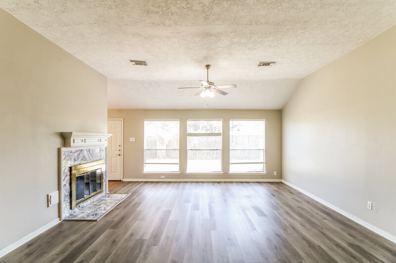 2,125/Mo, 3217 Lee Cir Pearland, TX 77581 Misc View 3