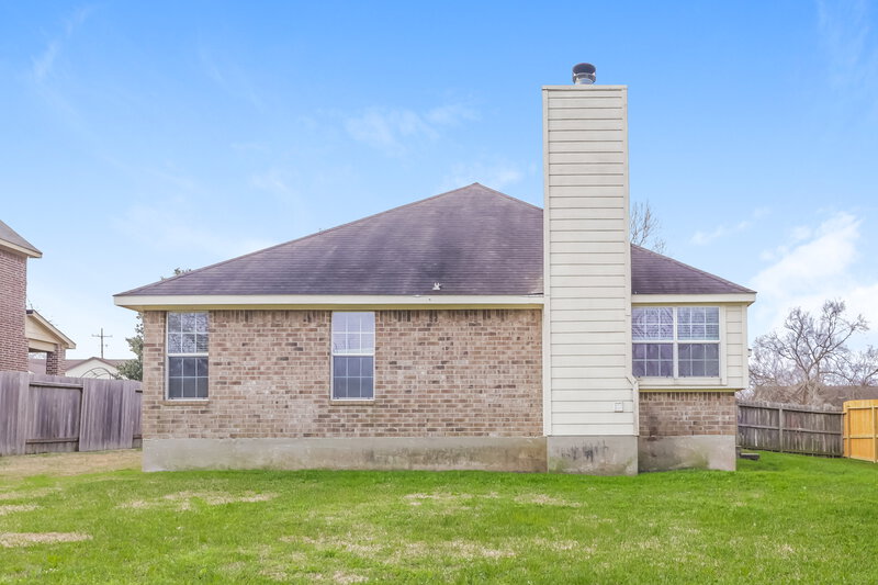 1,595/Mo, 13208 Lake Breeze Ln Willis, TX 77318 Rear View