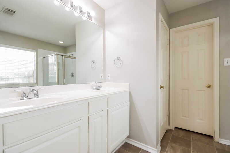 1,800/Mo, 5506 Timbers Quail Dr Humble, TX 77346 Main Bathroom View