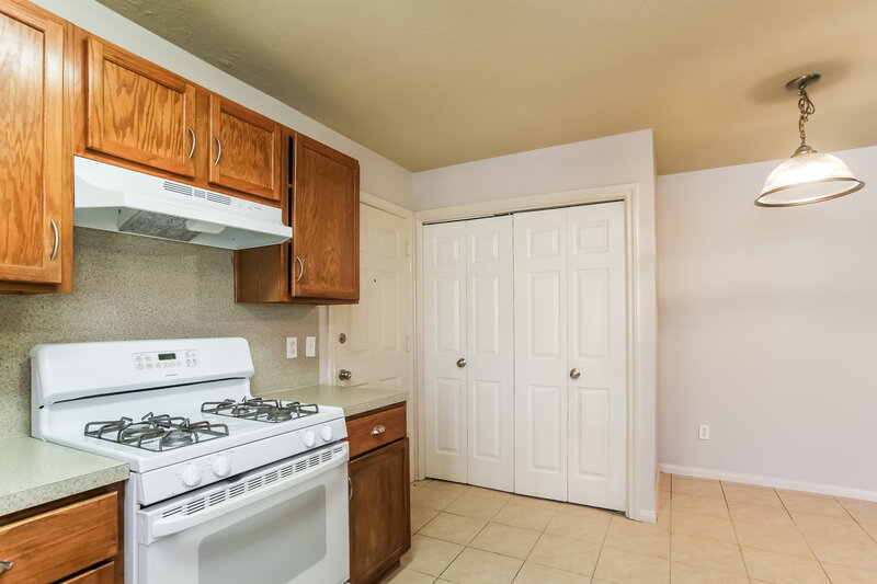 1,855/Mo, 19618 Winston Hill Dr Cypress, TX 77433 Kitchen View 2