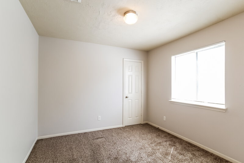 1,855/Mo, 19618 Winston Hill Dr Cypress, TX 77433 Bedroom View