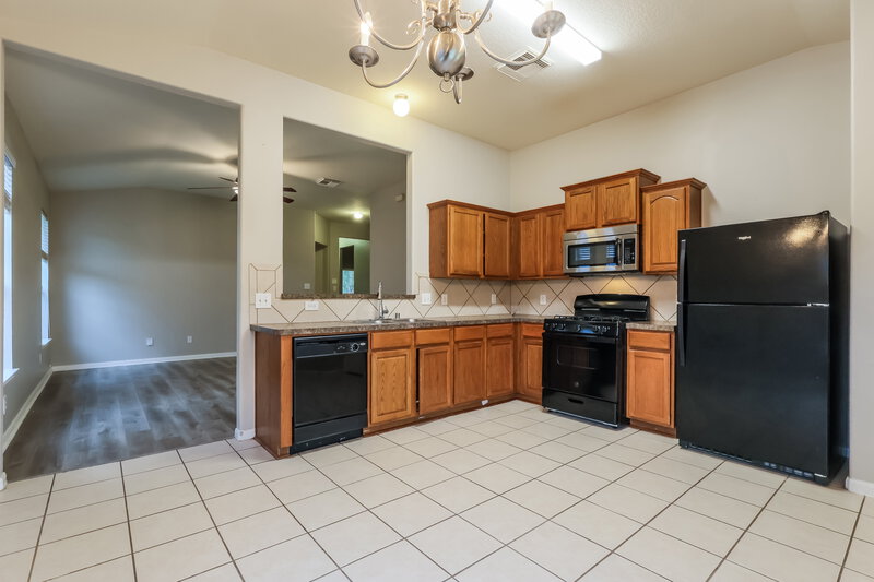 1,950/Mo, 15538 Anton Dr Cypress, TX 77429 Kitchen View 2